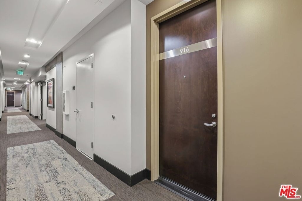 1111 S Grand Avenue - Photo 6