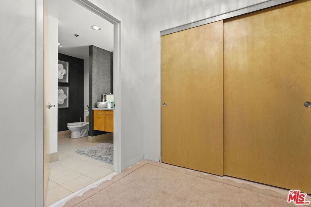 1111 S Grand Avenue - Photo 15