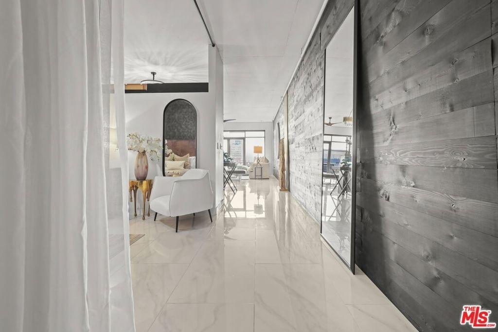 1111 S Grand Avenue - Photo 10