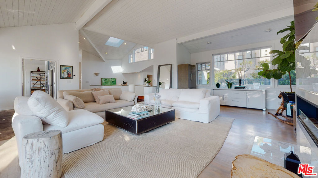 31844 Seafield Drive - Photo 4