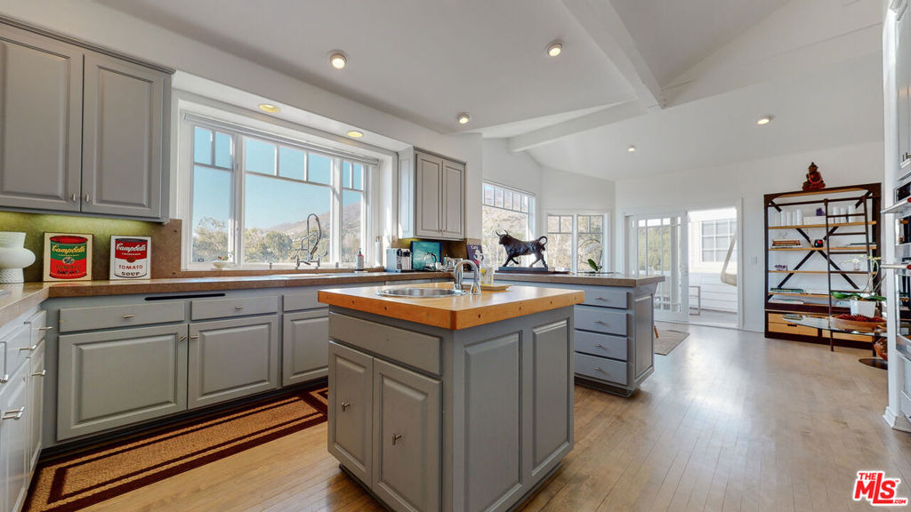 31844 Seafield Drive - Photo 9