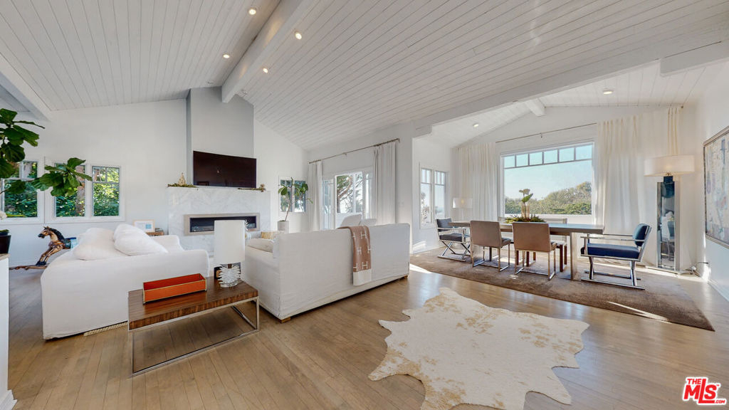 31844 Seafield Drive - Photo 3