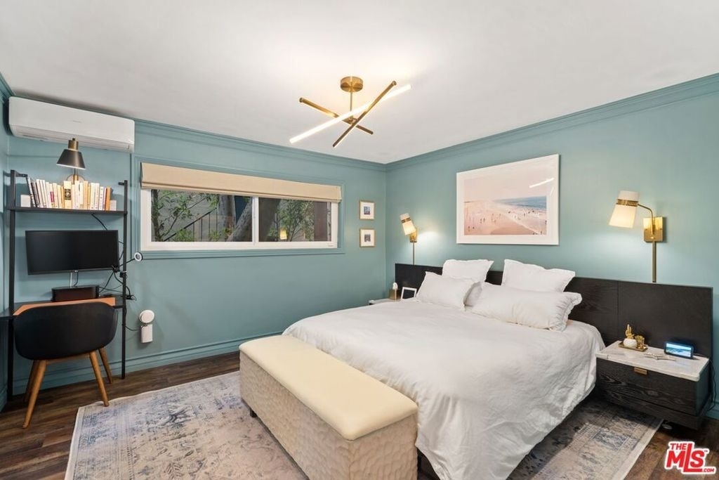 960 Larrabee Street - Photo 12