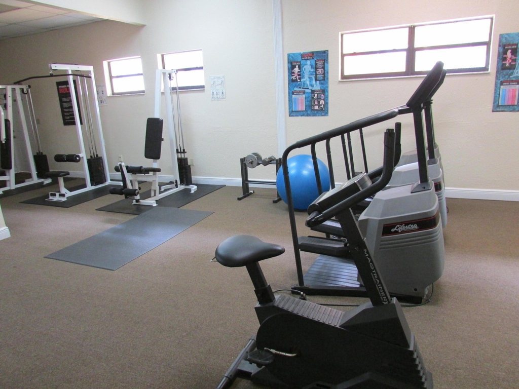 7000 Nw 186th Street - Photo 13