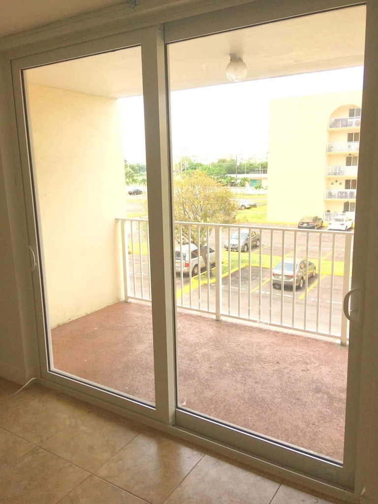 7000 Nw 186th Street - Photo 16