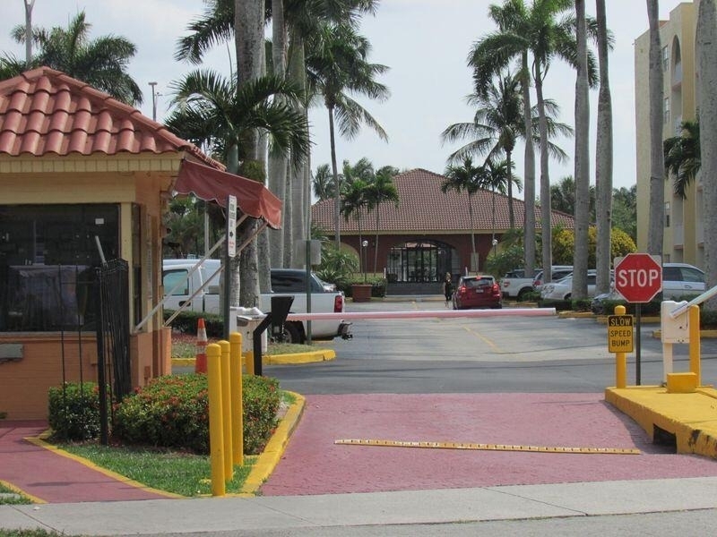 7000 Nw 186th Street - Photo 1