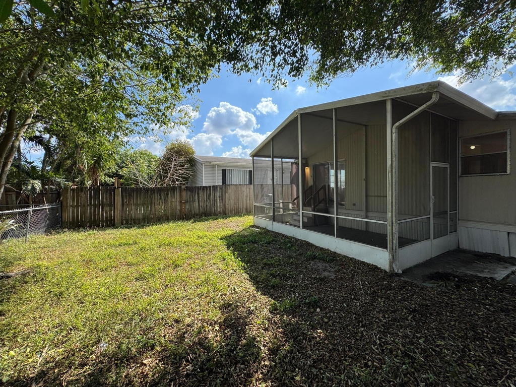 11887 Anchorage Way - Photo 4