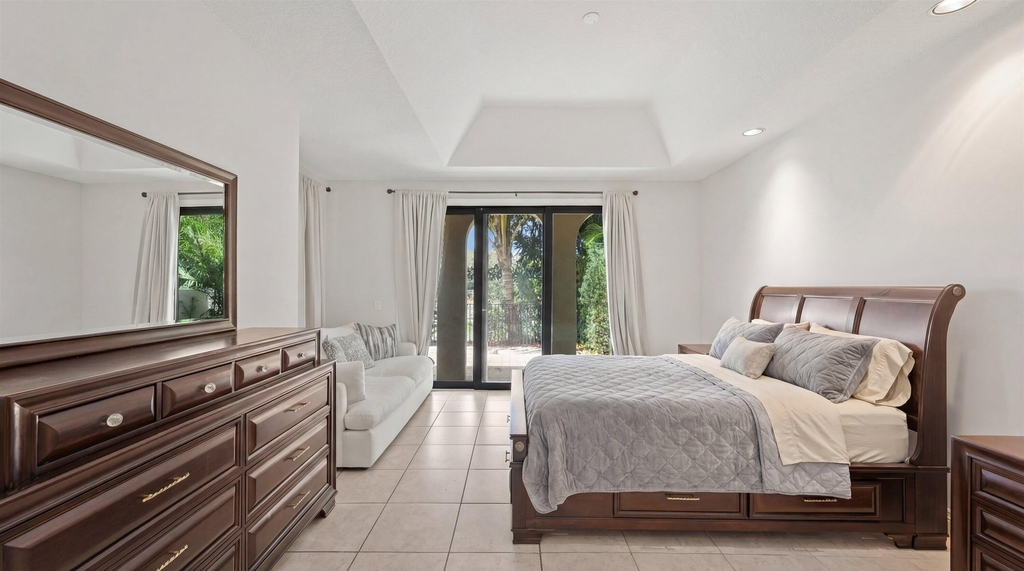 2055 Regents Boulevard - Photo 15