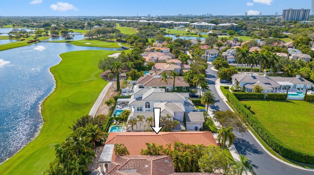 2055 Regents Boulevard - Photo 32