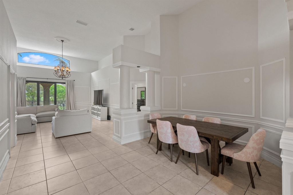 2055 Regents Boulevard - Photo 5