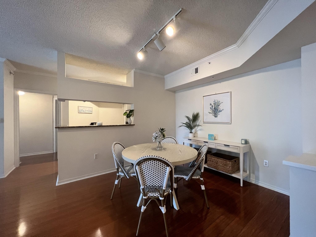 1306 Tuscany Way - Photo 4