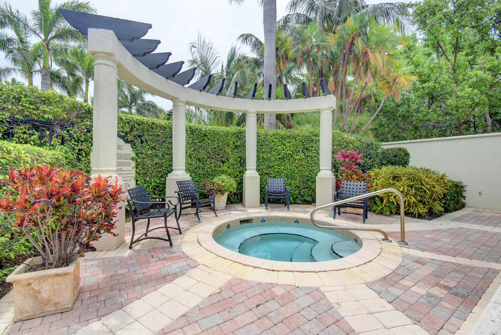 1306 Tuscany Way - Photo 14