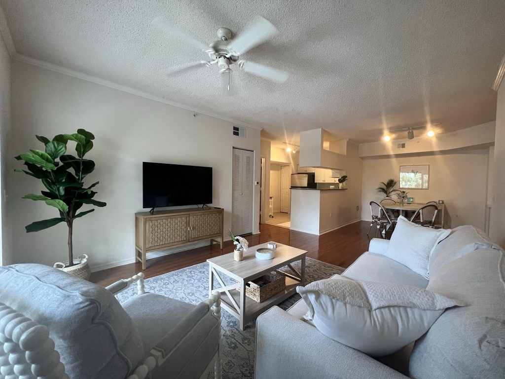 1306 Tuscany Way - Photo 7