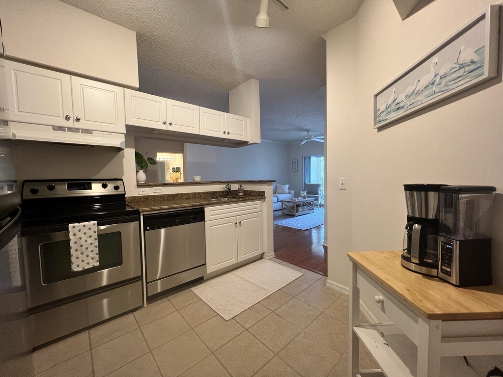 1306 Tuscany Way - Photo 5