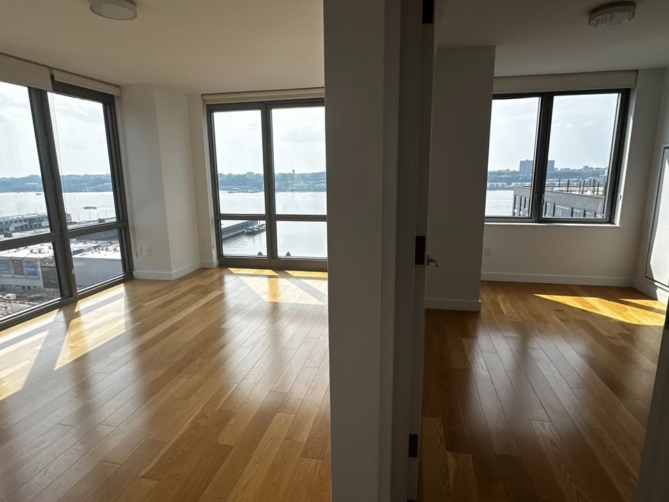 Upper West Side - Photo 3