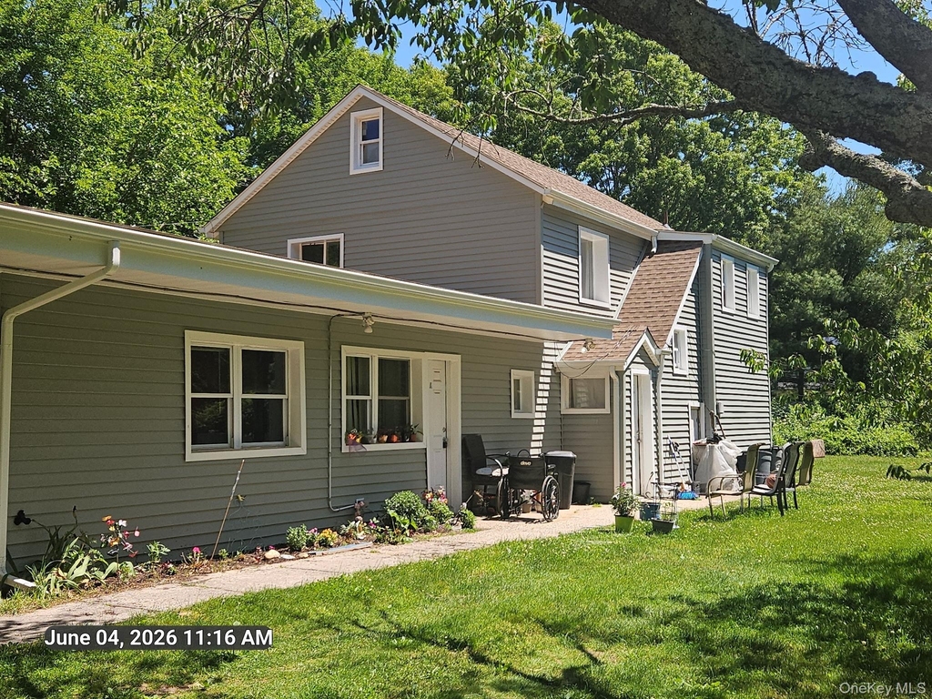 118 Oak Avenue - Photo 0