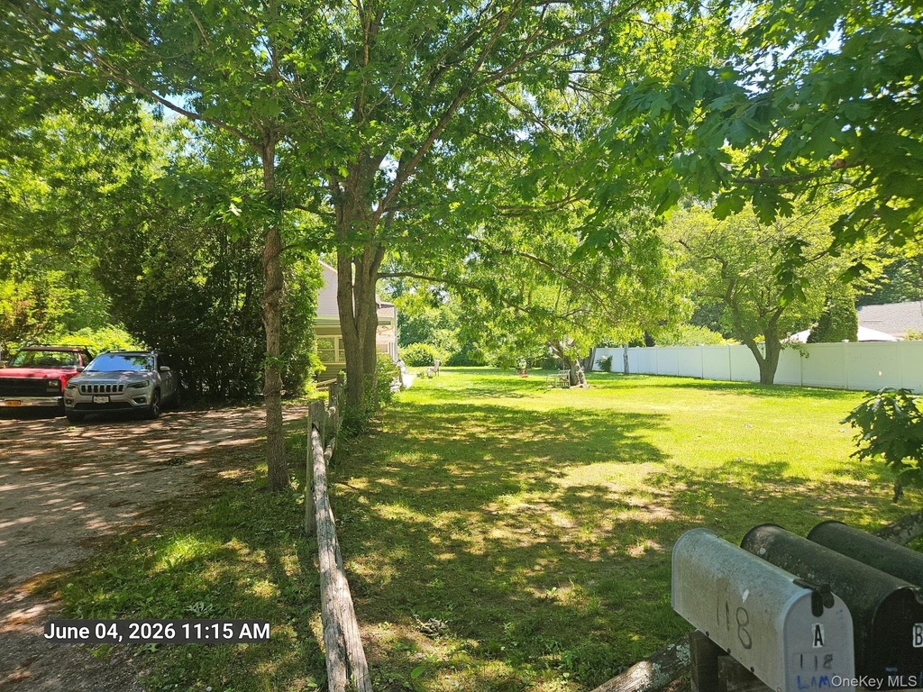 118 Oak Avenue - Photo 1