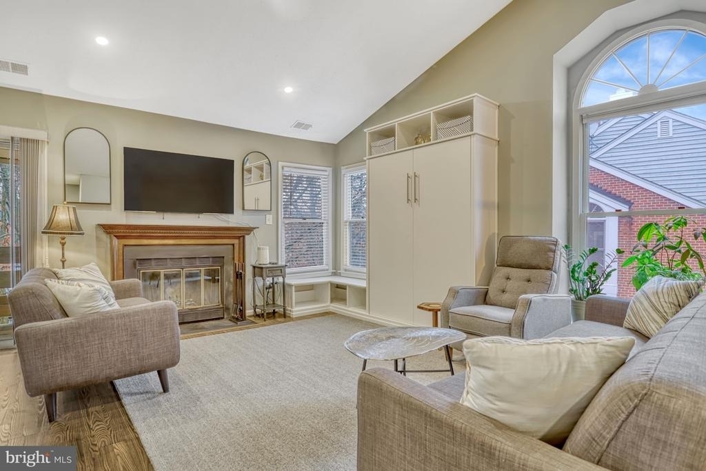 7598 Lakeside Village Drive - Photo 2