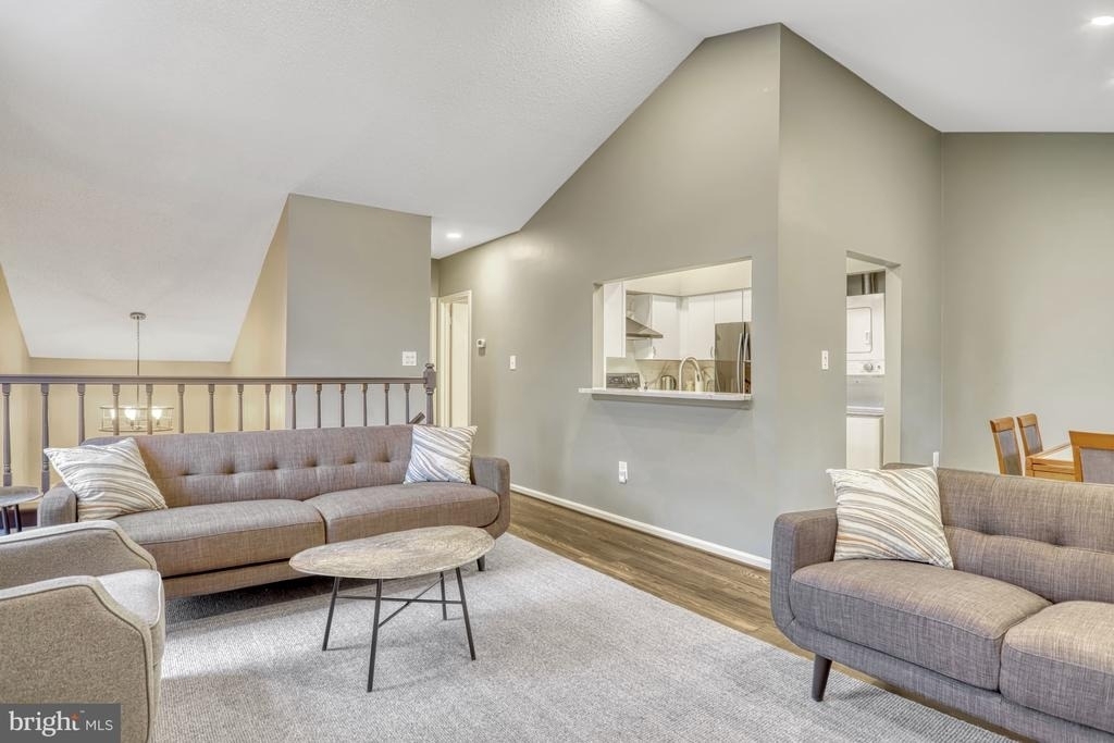 7598 Lakeside Village Drive - Photo 3