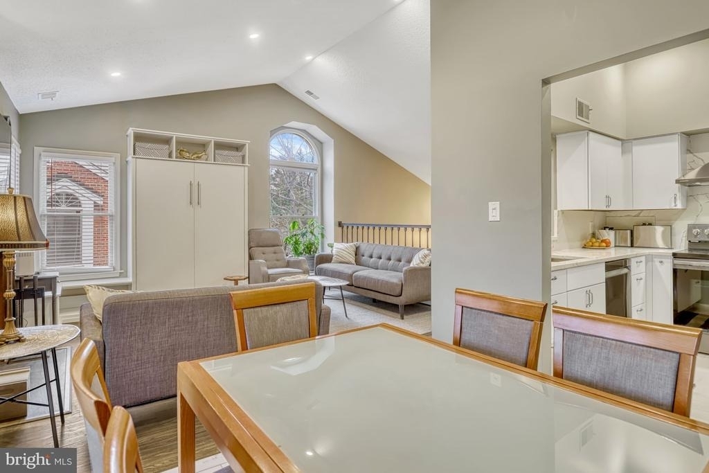 7598 Lakeside Village Drive - Photo 8