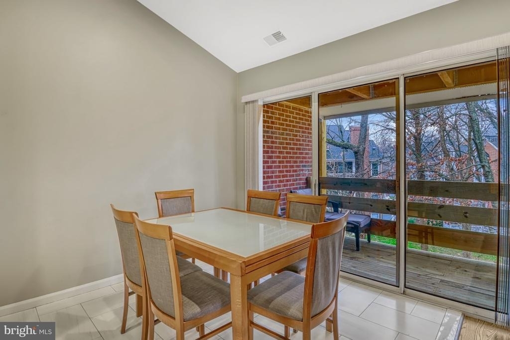 7598 Lakeside Village Drive - Photo 5