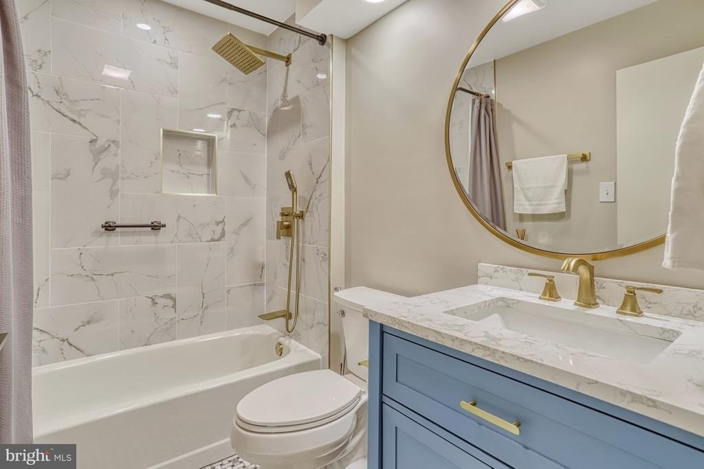 7598 Lakeside Village Drive - Photo 17