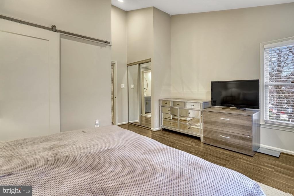 7598 Lakeside Village Drive - Photo 16
