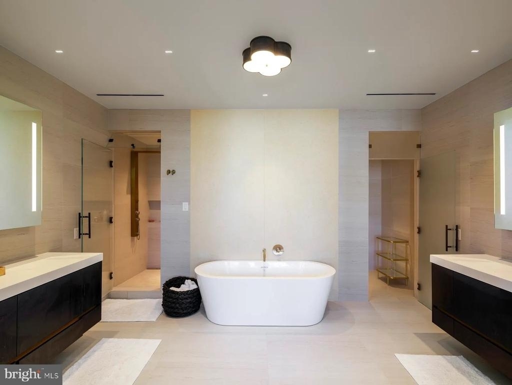 1401 Spruce Street - Photo 4