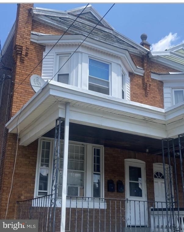 2219 Madison Street - Photo 0