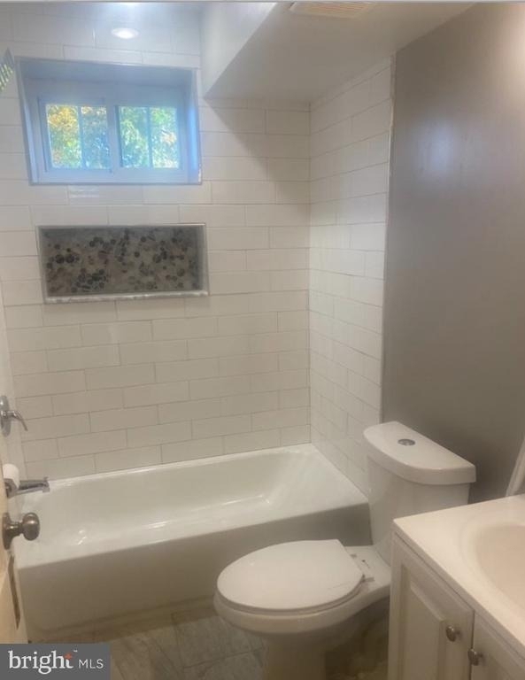 2219 Madison Street - Photo 2
