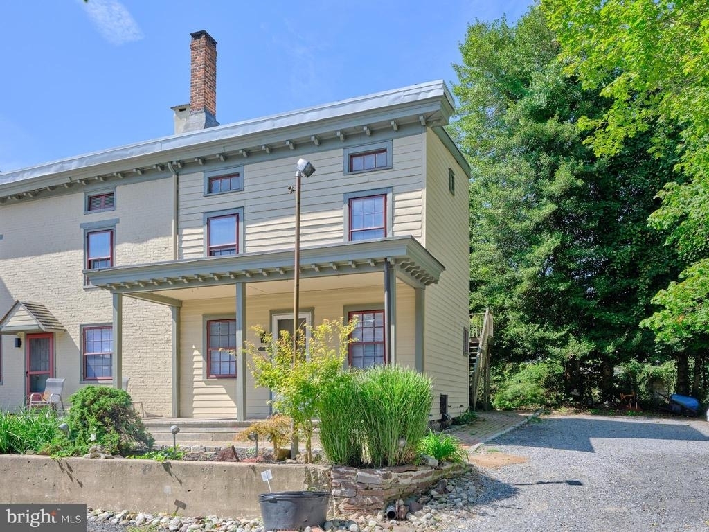 14 W Bridge Street - Photo 1