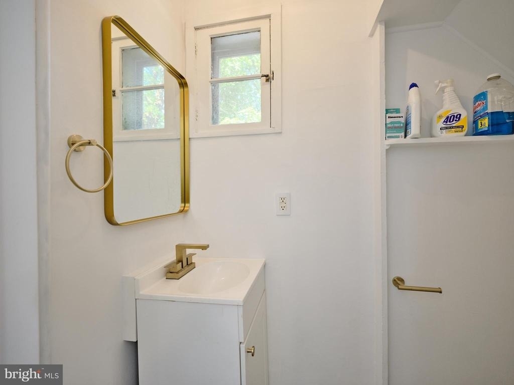 14 W Bridge Street - Photo 11