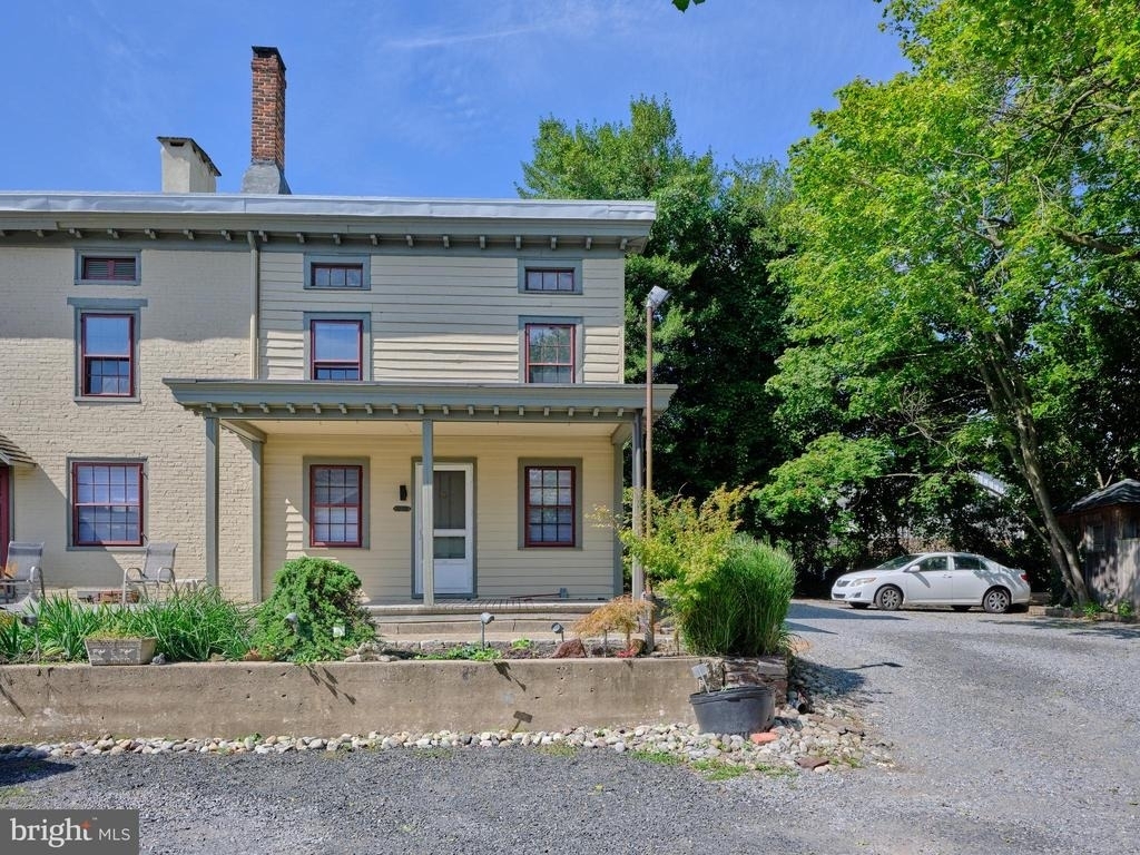 14 W Bridge Street - Photo 2