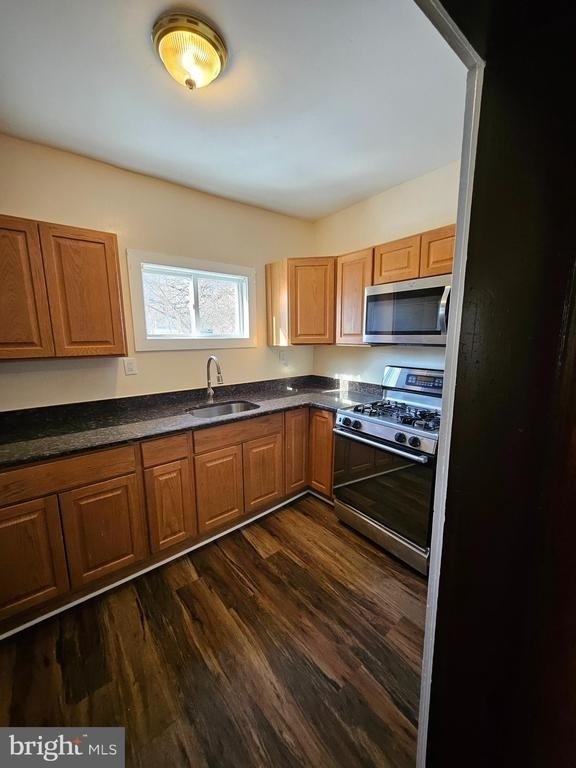 219 Woodlawn Avenue - Photo 5