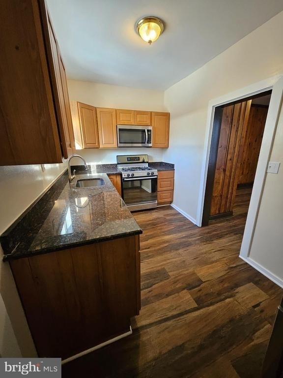 219 Woodlawn Avenue - Photo 3