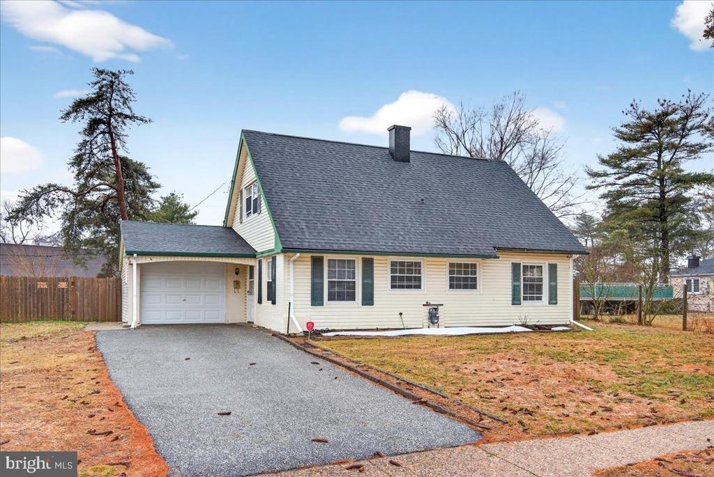 6 Sherwood Lane - Photo 0