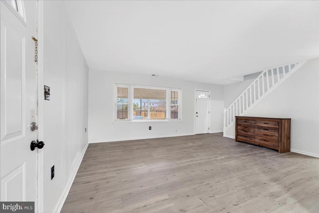 6 Sherwood Lane - Photo 1