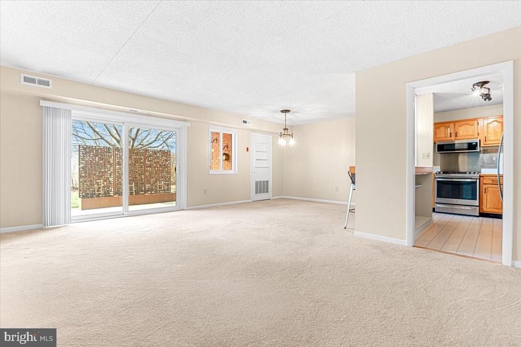 1745 Edgewood Hill Circle - Photo 3