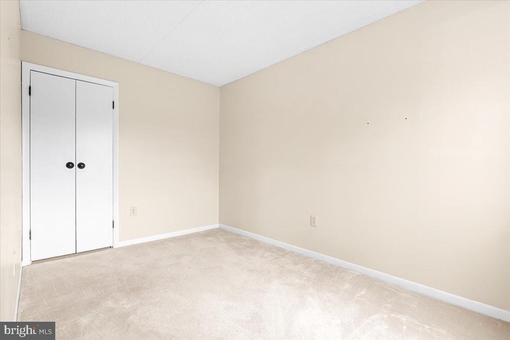 1745 Edgewood Hill Circle - Photo 18