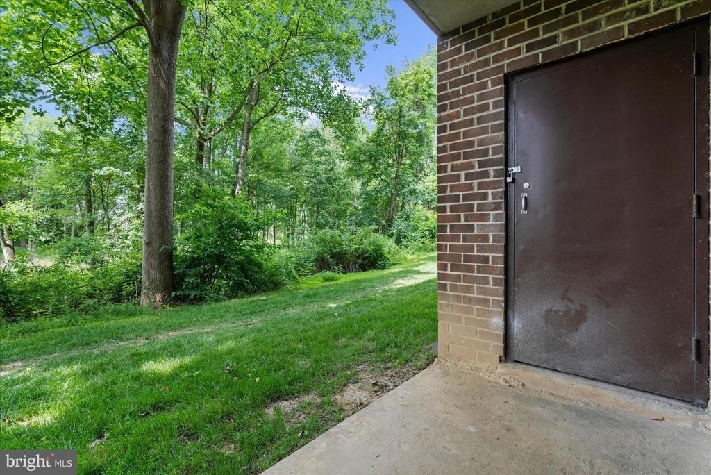 15712 Dorset Road - Photo 30