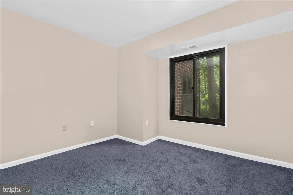 15712 Dorset Road - Photo 13