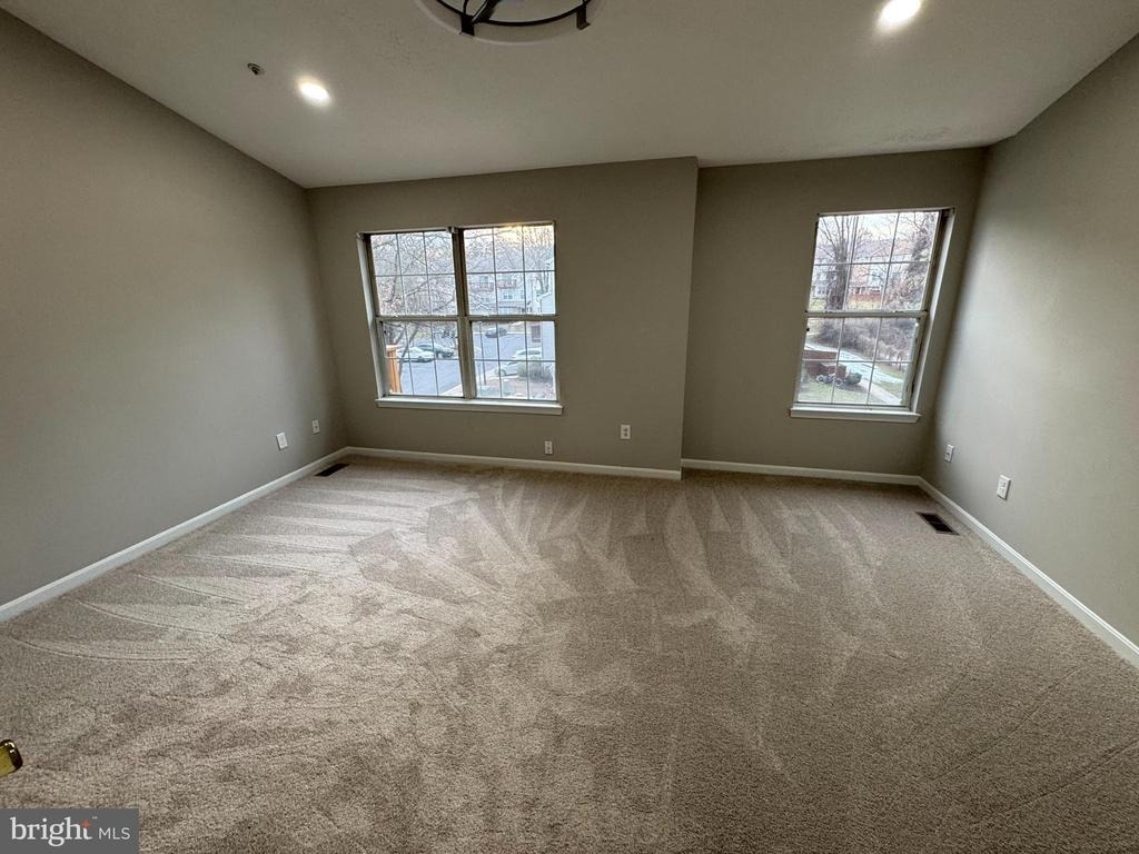 4641 Deepwood Court - Photo 9