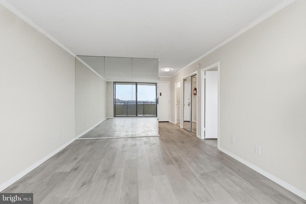 5225 Pooks Hill Road - Photo 3