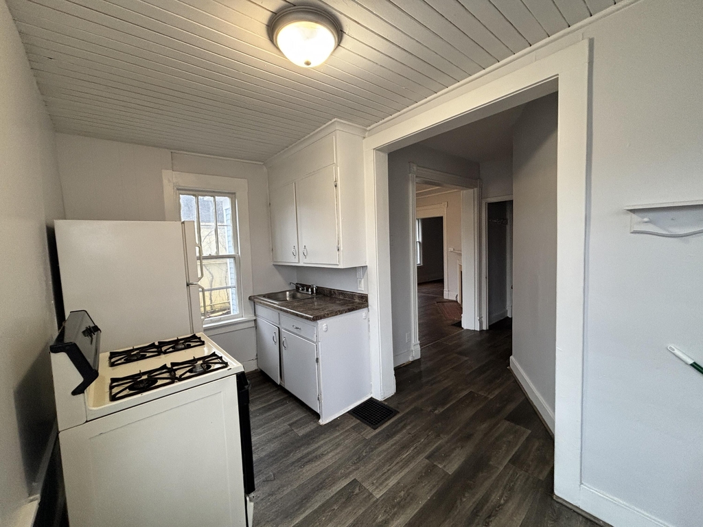 1404 W Michigan Avenue - Photo 2