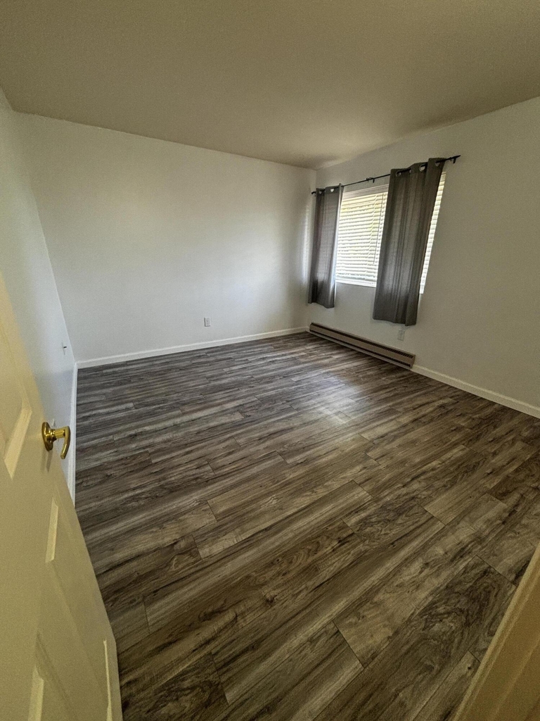756 W Kilgore Road - Photo 8