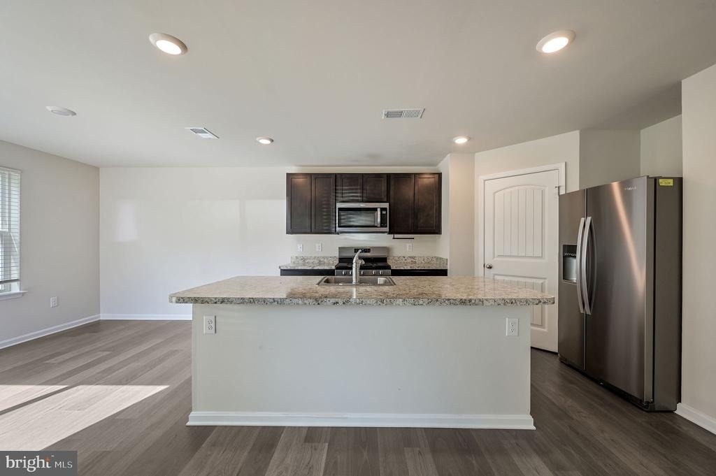 633 Currant Circle - Photo 7