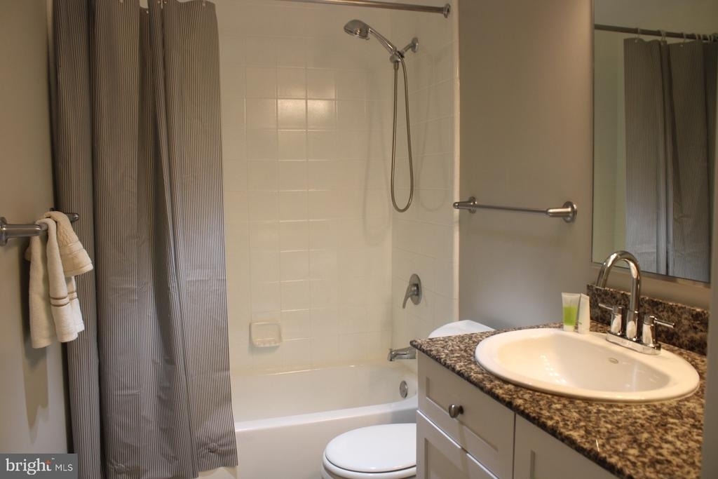 777 7th Street Nw - Photo 15