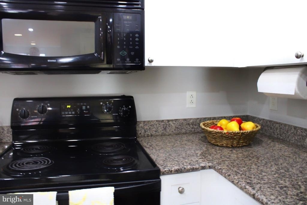 777 7th Street Nw - Photo 9