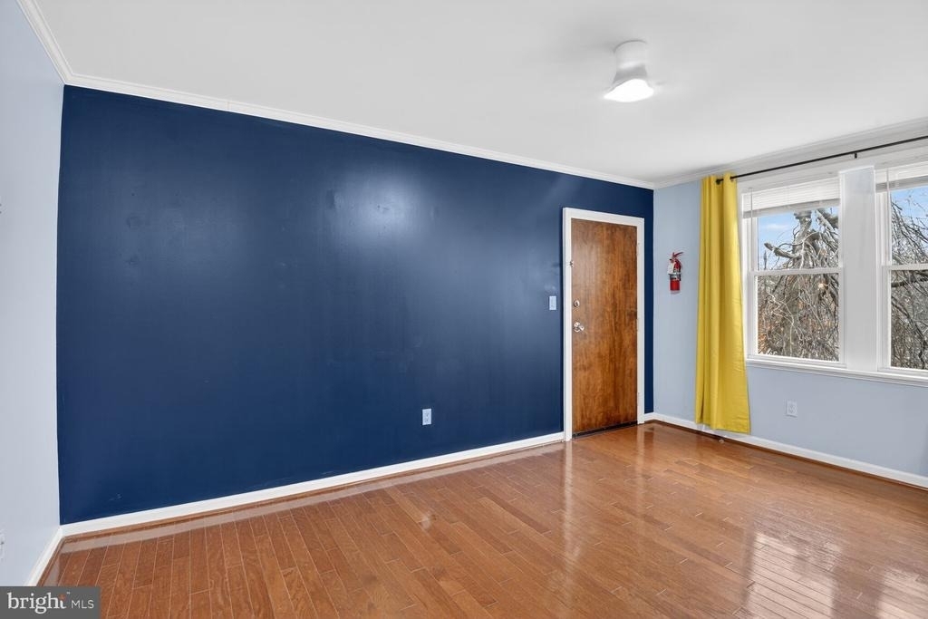 1364 Constitution Avenue Ne - Photo 2
