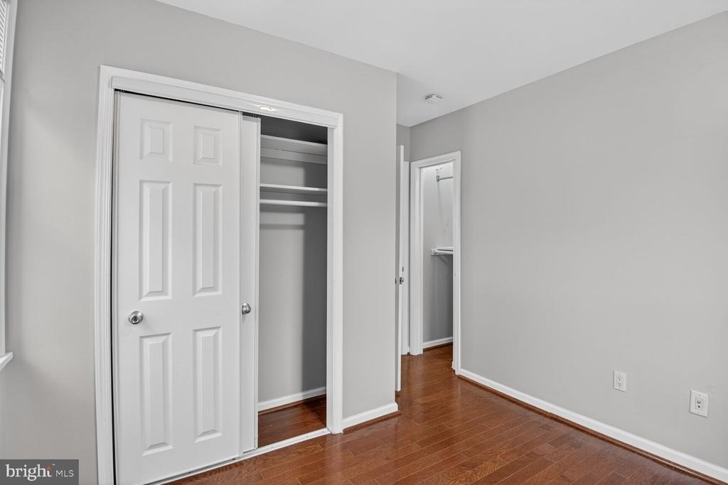 1364 Constitution Avenue Ne - Photo 11